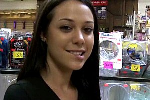 freesex性第一次摘花出血